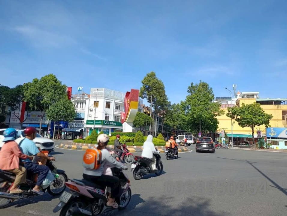 Nhà mặt tiền Nguyễn Tri Phương, Vũng Tàu 95m² giá 18 triệu - Kinh doanh sầm uất!