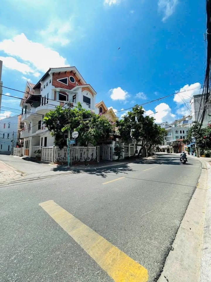 Bán biệt thự mặt tiền Phan Chu Trinh Vũng Tàu 148m² giá 28 tỷ - Căn góc hai mặt tiền