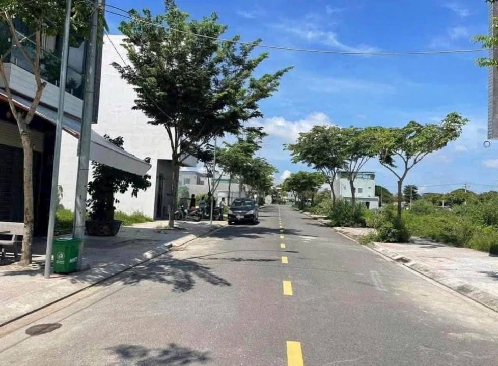 Đất thổ cư đường D1, Long Tâm, Bà Rịa - 105m² giá 3.1 tỷ - Tiện ích đầy đủ!