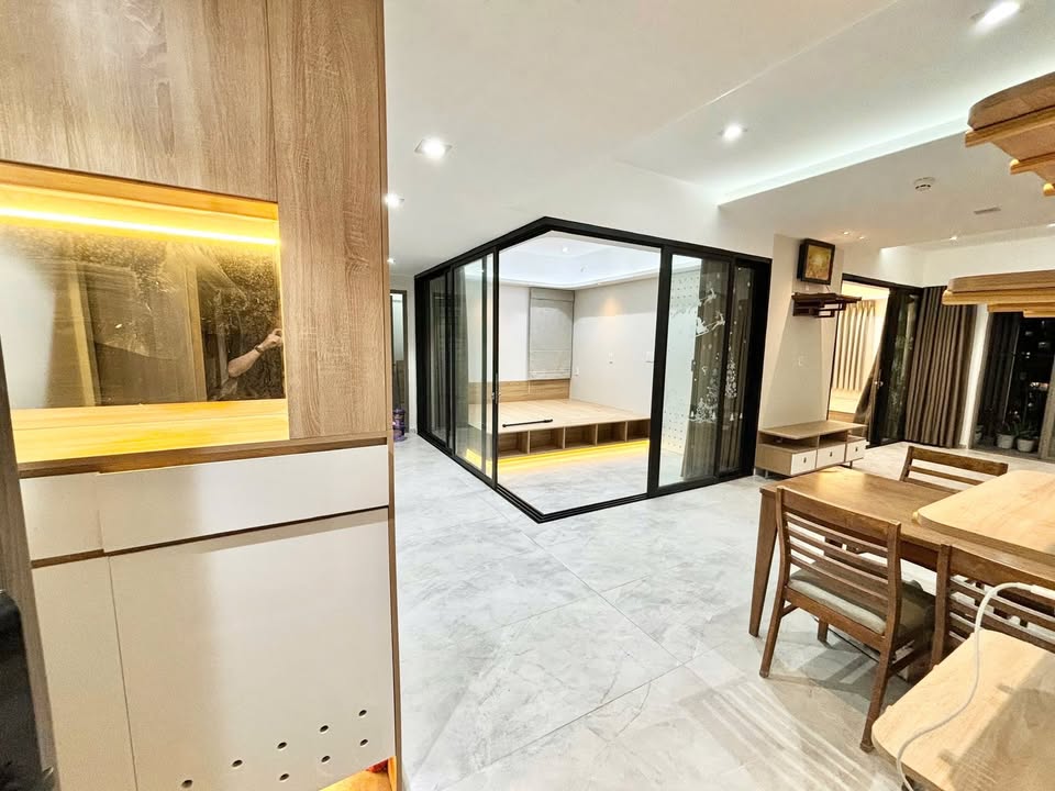 Căn hộ chung cư Saigon South 76m² giá 15 triệu - Tiện nghi đầy đủ, sẵn sàng cho thuê!