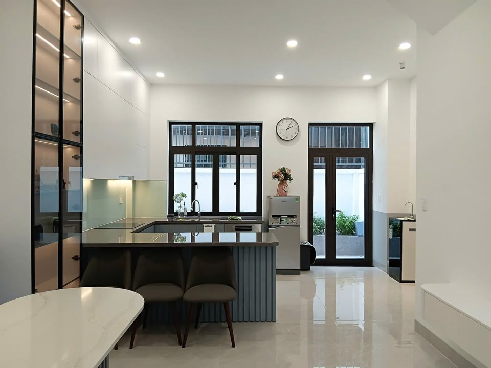 Nhà phố La Vida Vũng Tàu 77.5m² giá 7.8 tỷ - Full nội thất, sẵn sàng vào ở!