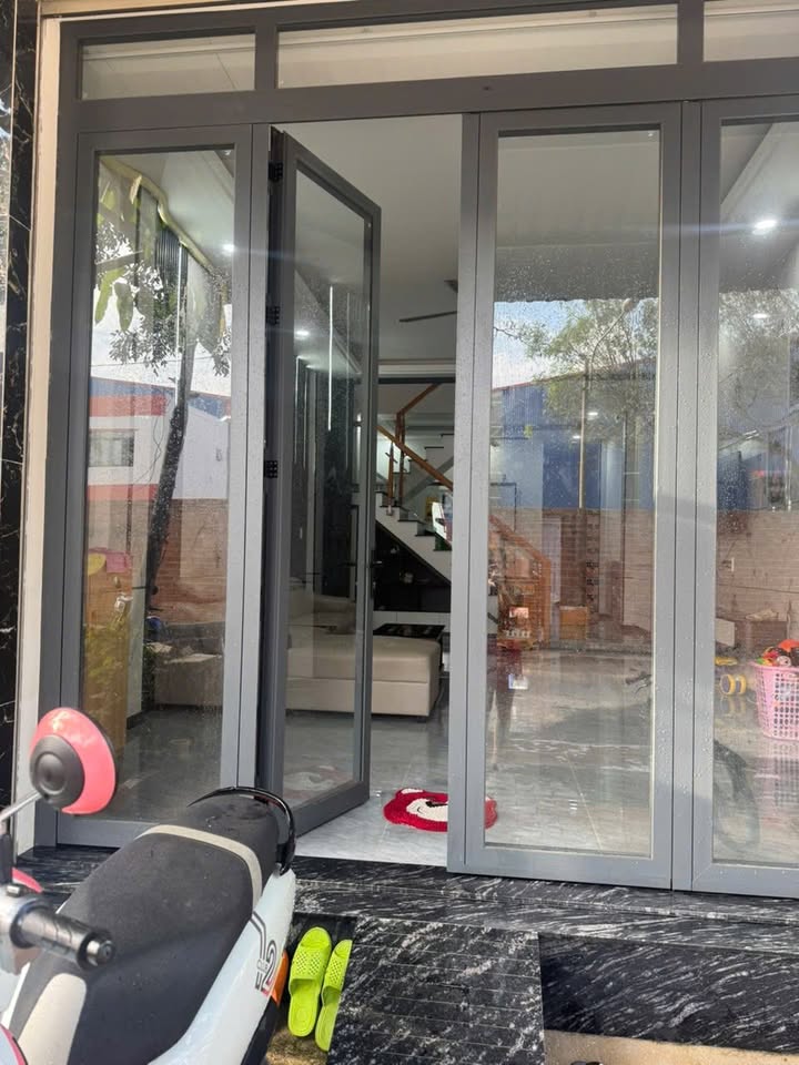 Nhà bán tại Tân Hiệp, Tân Uyên 72m² giá 2 tỷ - Chính chủ, hỗ trợ ngân hàng!