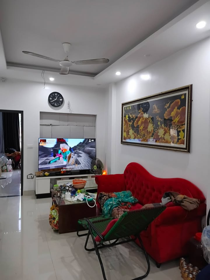 Nhà mặt ngõ Giếng Mứt Trương Định 32m² giá 7 tỷ - Sổ đỏ chính chủ, giao dịch ngay!