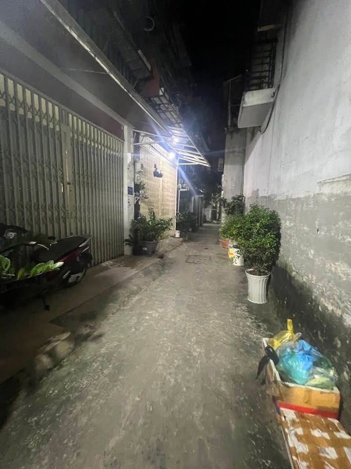 Nhà riêng đường Trường Chinh, quận 12, diện tích 29m² chỉ 2.6 tỷ - Cần bán gấp!