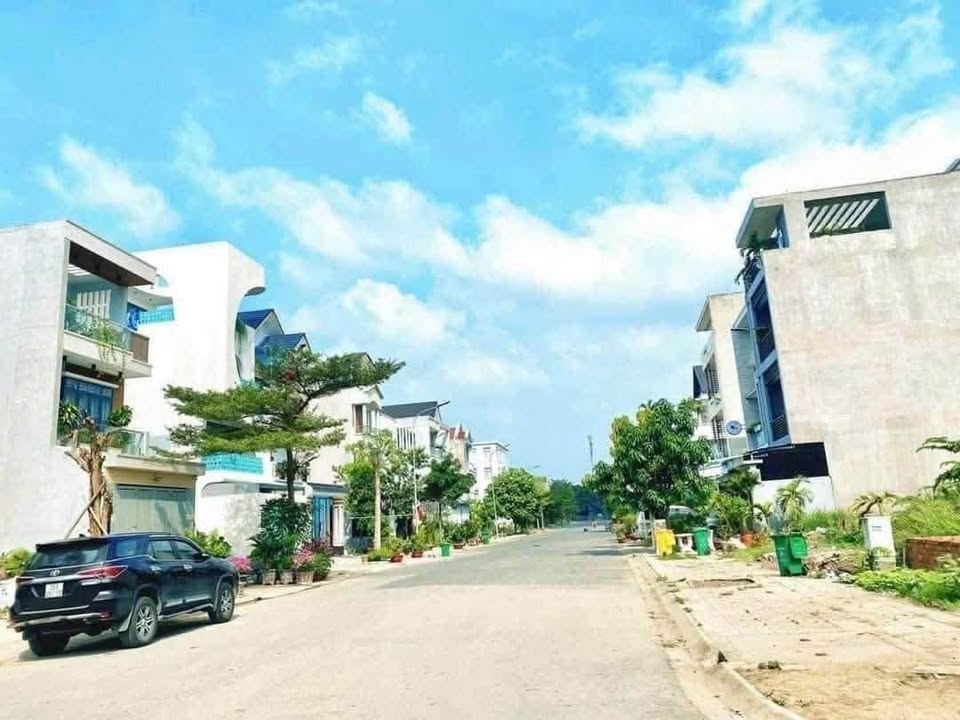 Đất nền Phường Long Bình Tân, Biên Hòa 110m² giá 3 tỷ - Sổ hồng chính chủ!