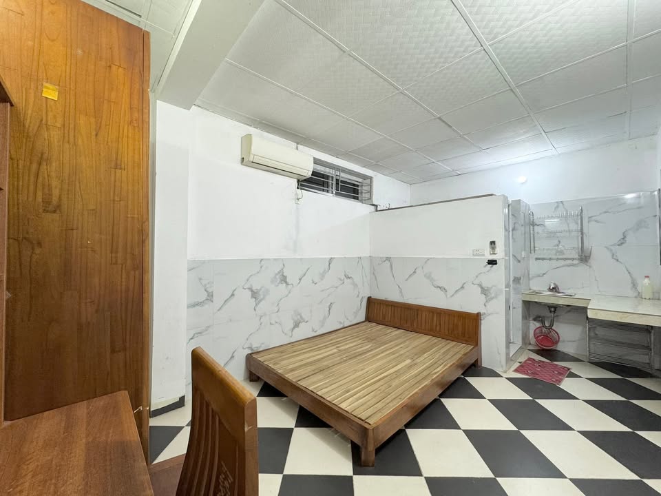 Phòng cho thuê tại 96 Sông Nhuệ, 30m² - Dọn vào ở ngay!