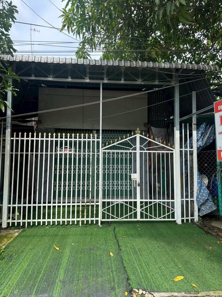 Nhà tiền chế Mỹ Hoà Hưng 100m² giá 600 triệu - Dân cư đông đúc, giao thông thuận lợi!