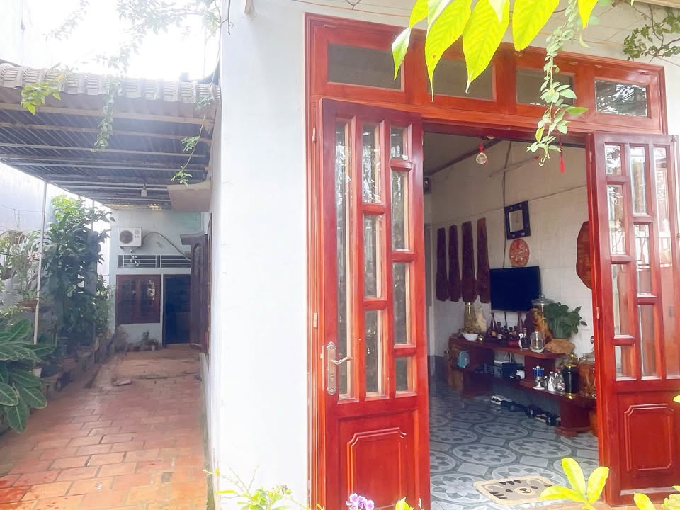 Nhà mặt tiền đường Nguyễn Đình Thi, Tân Hòa, 195m² giá 2.55 tỷ - Đầu tư sinh lời ngay!