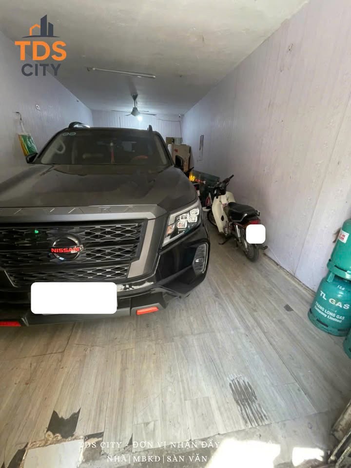 Nhà 3 tầng cho thuê mặt phố Đốc Ngữ, Ba Đình 45m² giá 15 triệu - Vị trí đắc địa, thương lượng nhẹ!