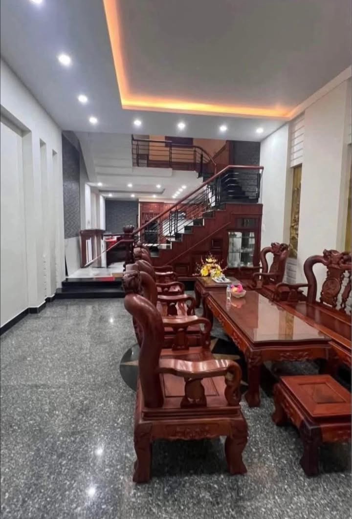 Nhà mặt tiền Nguyễn Thị Định, Quy Nhơn 80m² giá 8.6 tỷ - Thiết kế hiện đại, sẵn sang ở ngay!