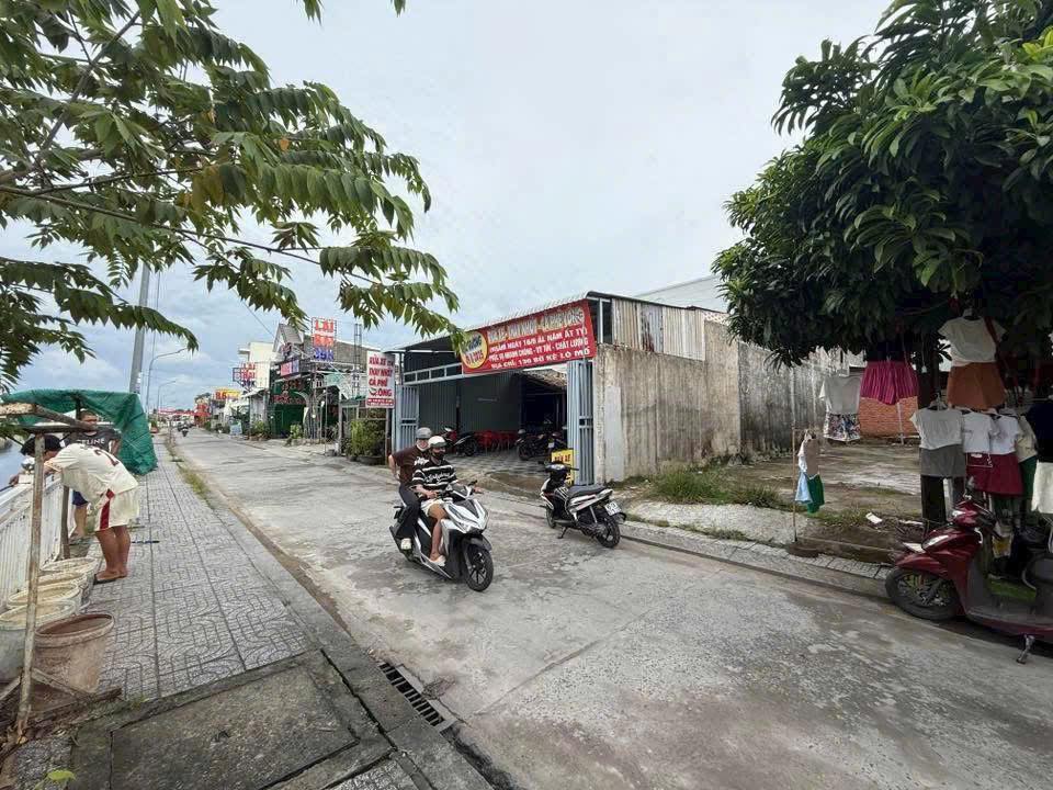 Đất nền mặt tiền bờ kè Hồ Bún Xáng 110m² giá 6 tỷ - Cơ hội đầu tư vàng!