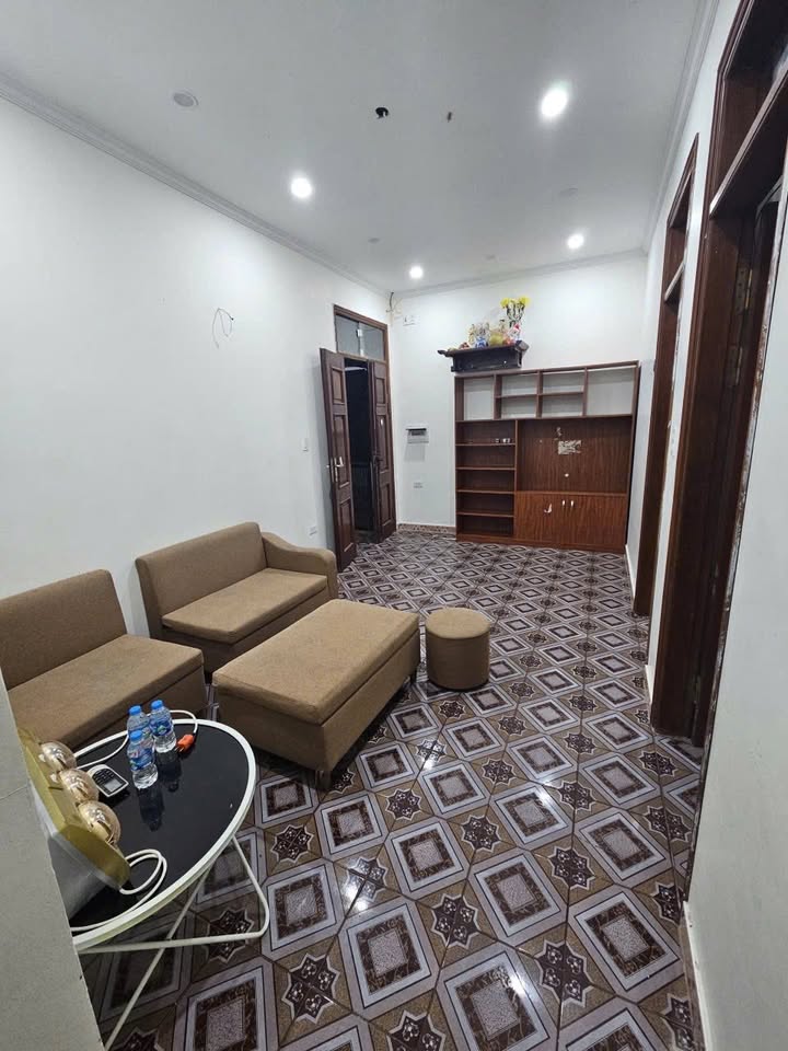 Căn hộ Học viện Ngân hàng Đống Đa 90m² giá 10 triệu - Thiết kế góc thoáng mát!