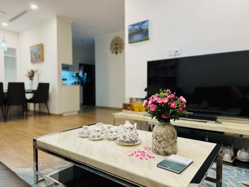 Căn hộ 3 phòng ngủ Vinhome Gardenia Hàm Nghi - 22 triệu/tháng, thương lượng!