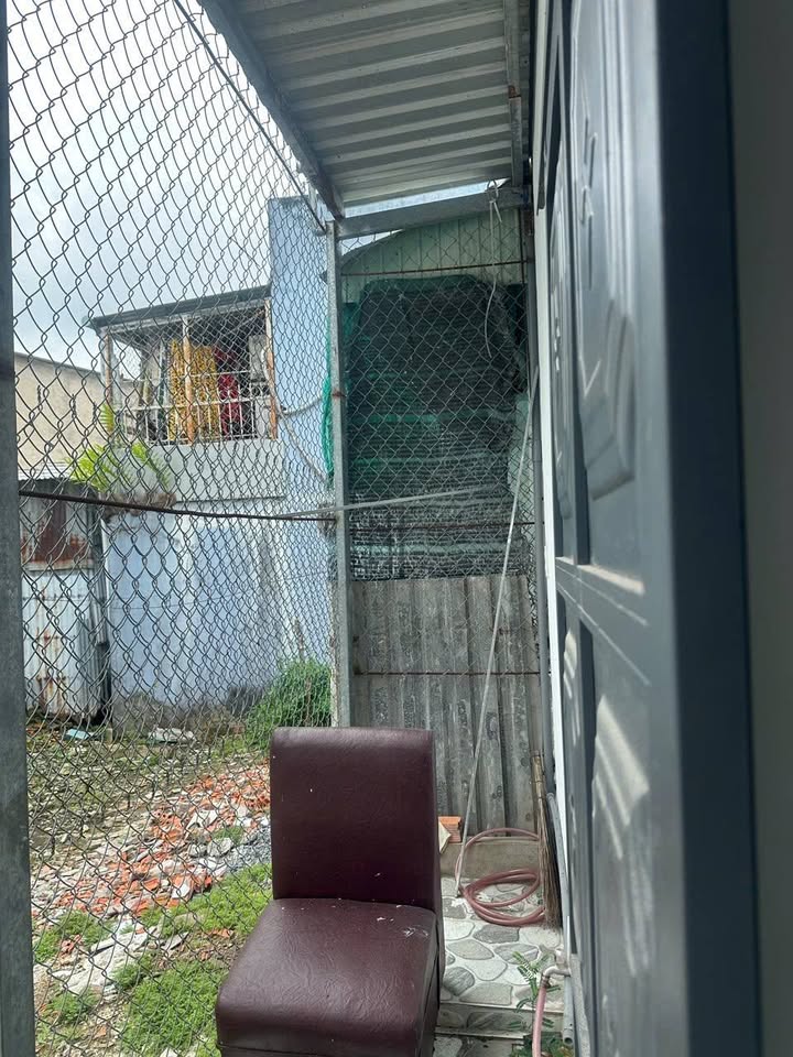 Nhà phố Mỹ Hòa, Long Xuyên 40m² giá 1.4 tỷ - Đường chính, sẵn sàng ở ngay!