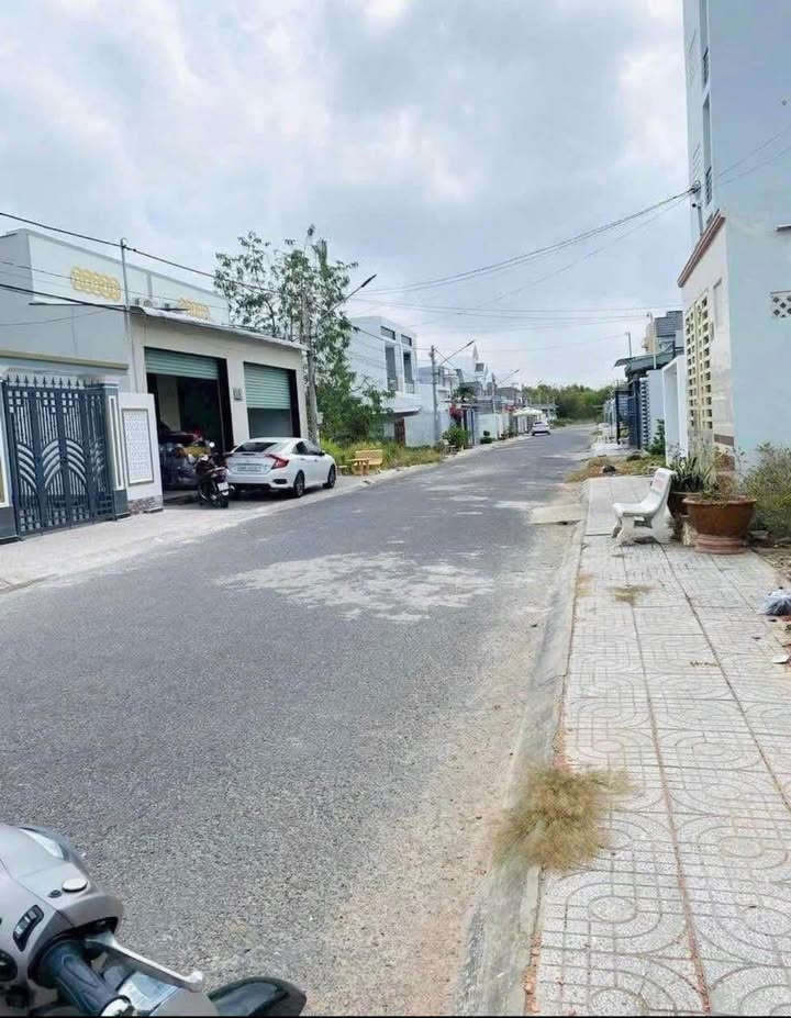 Đất nền Hẻm 655 Lê Hồng Phong, Sóc Trăng 125m² giá 1.3 tỷ - Cơ hội vàng cho an cư!