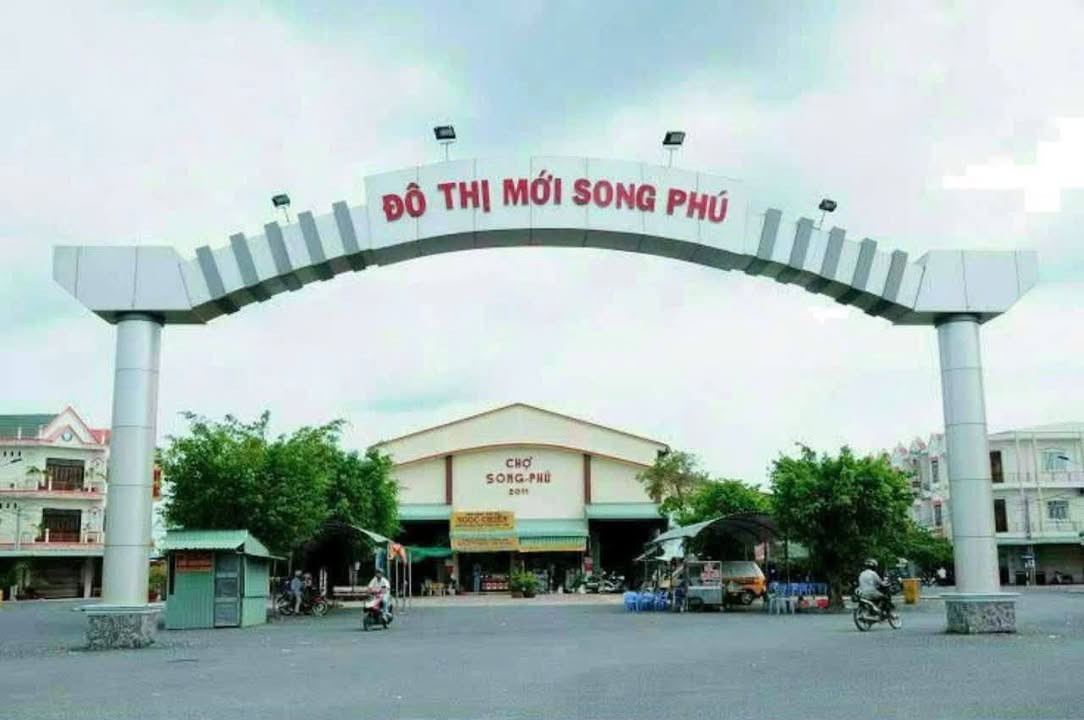 Đất nền góc xã Phú Thịnh, Tam Bình, Vĩnh Long 216m² giá chỉ 400 triệu - Sổ hồng công chứng sẵn!