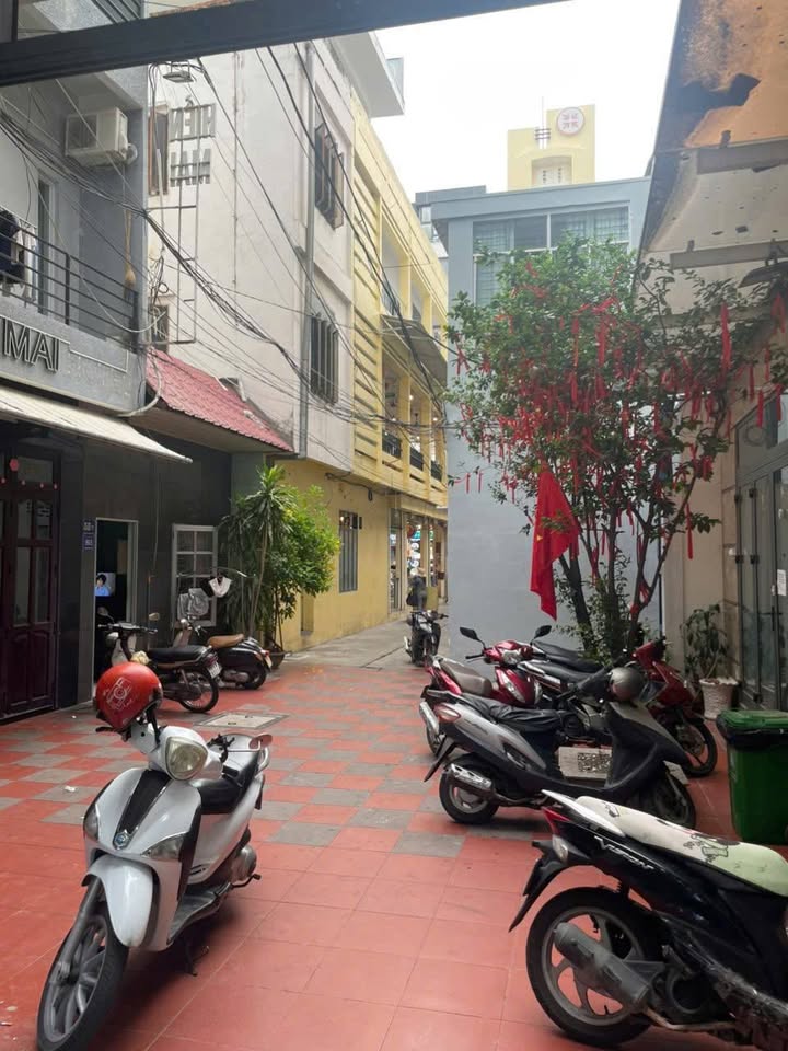 Nhà cho thuê hẻm lớn Nha Trang 70m² giá 15 triệu - Phù hợp làm tóc, cafe, SPA!