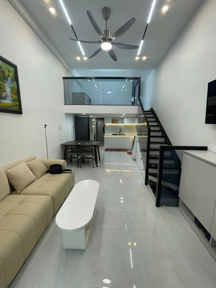 Căn hộ chung cư tầng 1 đường Nguyễn Văn Giai, Q1 48m² giá 4.7 tỷ - Cơ hội tuyệt vời cho gia đình bạn!