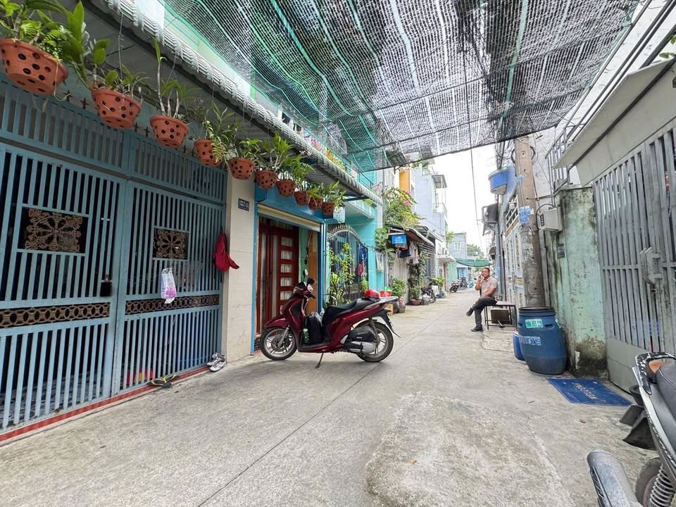 Nhà 3 tầng hẻm xe hơi Linh Xuân 22m² giá 2.5 tỷ - Sổ riêng, chính chủ!