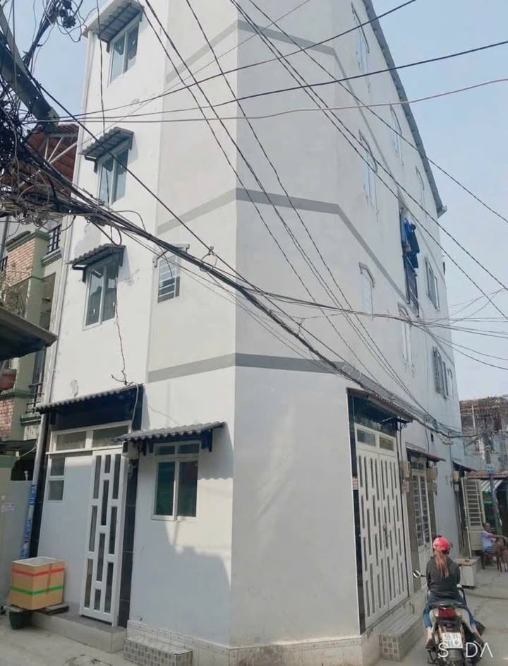 Nhà nguyên căn 3 phòng hẻm xe hơi Huỳnh Tấn Phát, Quận 7 - Giá thuê 9 triệu/tháng!