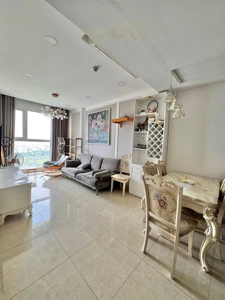 Chung cư Golden Star Quận 7 68m² giá 13-14 triệu - Full nội thất sang trọng!