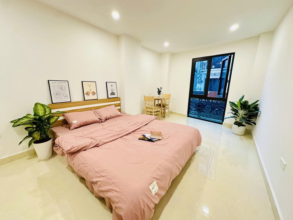 Căn hộ cho thuê 46B Trần Hữu Tước, Đống Đa 28m² giá 5.7 triệu - Mặt đường ô tô đỗ cửa!