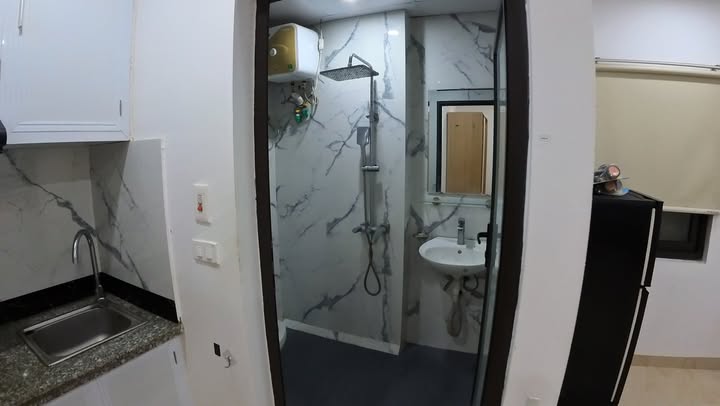 Phòng cho thuê đầy đủ tiện nghi tại ngõ 43 Chùa Bộc, giá 4 triệu - Sẵn sàng vào ở ngay!