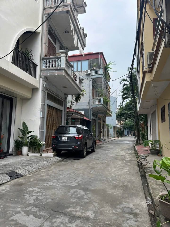 Nhà 4 tầng đường Đinh Tiên Hoàng, Kỳ Bá, Thái Bình - Giá chỉ 3 tỷ, Full nội thất mới!