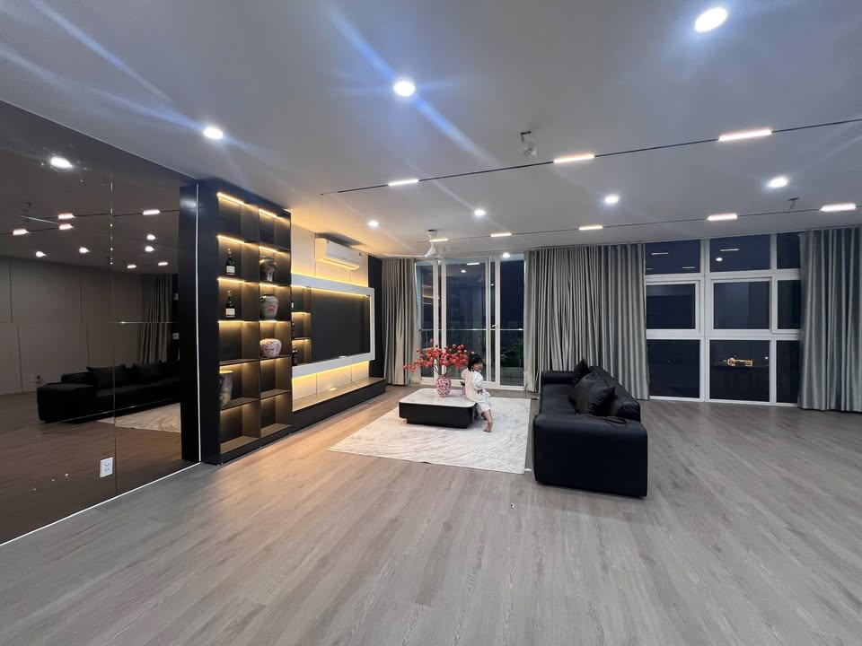 Nhà phố USilk City Hà Đông 166m² giá 9.6 tỷ - Thiết kế 4 phòng ngủ tiện nghi!