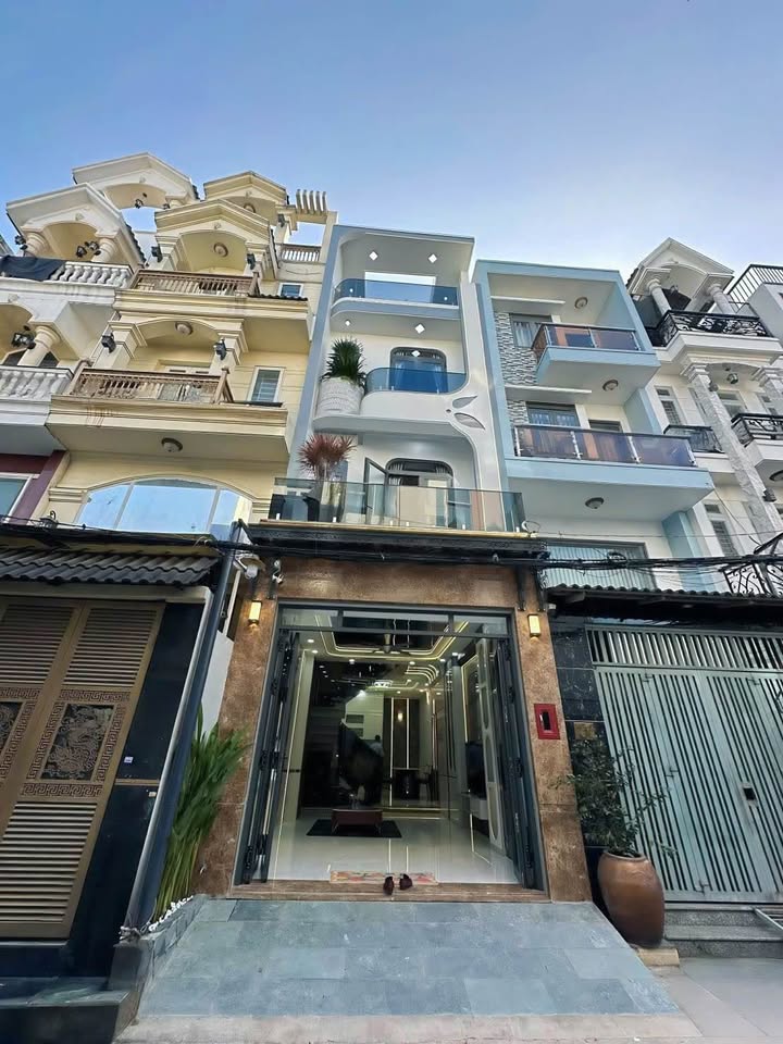 Nhà đẹp Gò Vấp 54m² giá 8 tỷ - Hẻm ô tô 8m, sát mặt tiền Lê Văn Thọ!