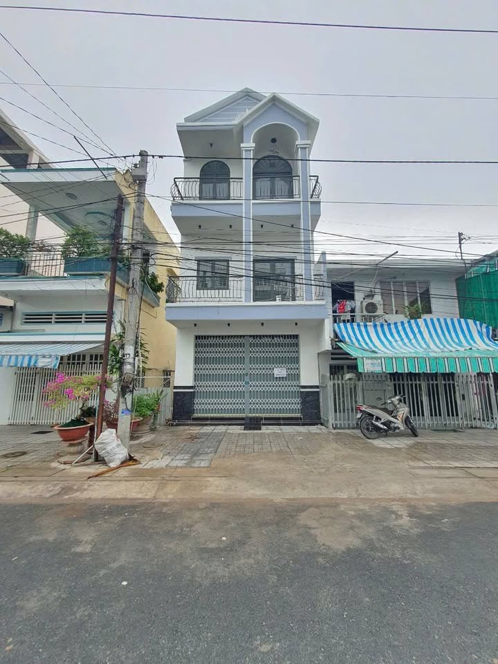 Nhà mặt tiền đường Cao Thắng, Bình Khánh, 30m² giá 2.5 tỷ - Gần chợ Bình Khánh!