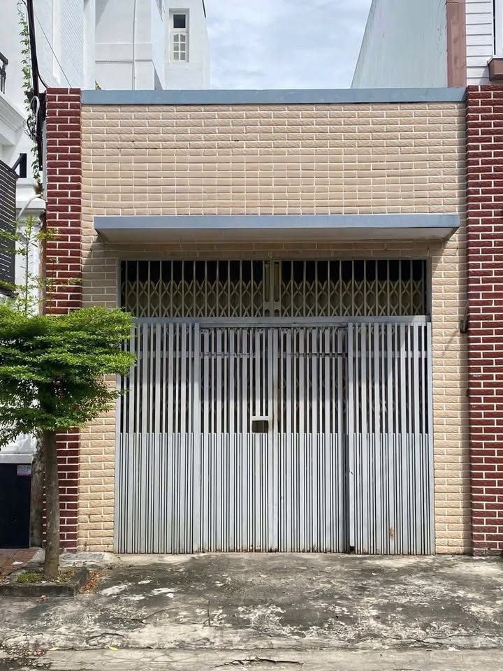 Nhà cho thuê 2 mặt tiền Đinh Công Tráng, Ninh Kiều, Cần Thơ - Giá 12 triệu/tháng, hỗ trợ sơn sửa mới!