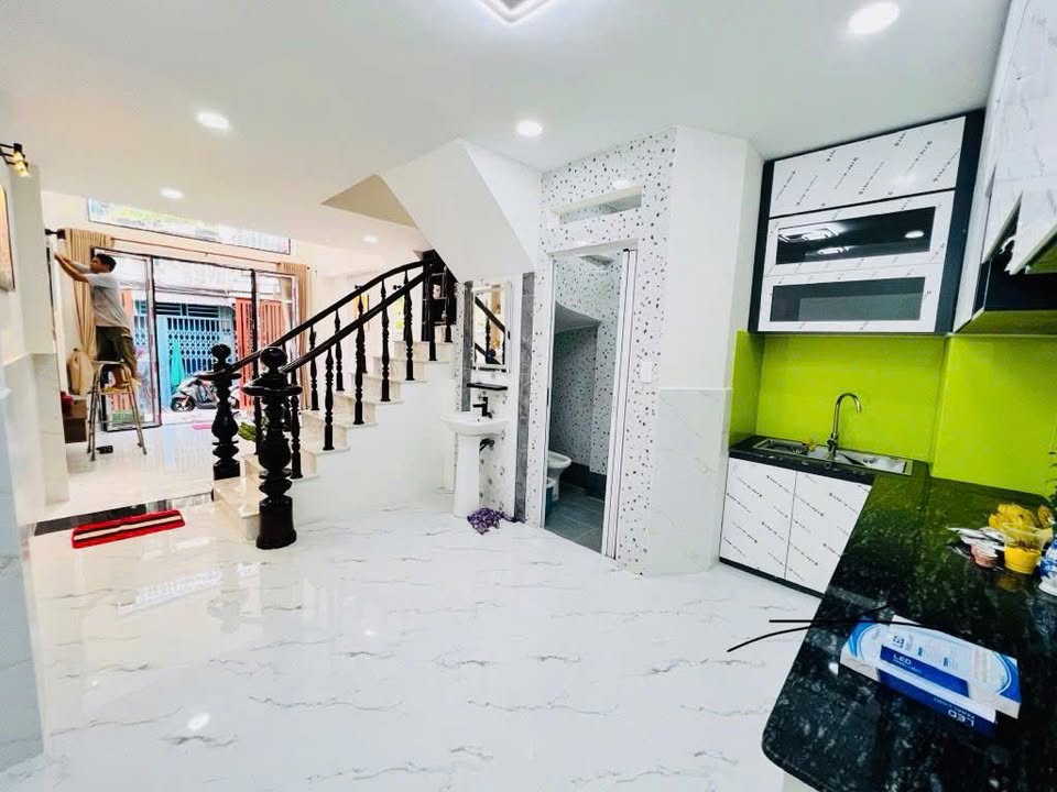 Nhà phố Dương Bá Trạc, Quận 8, 64m² giá 6 tỷ - Không sửa chữa, pháp lý chuẩn!