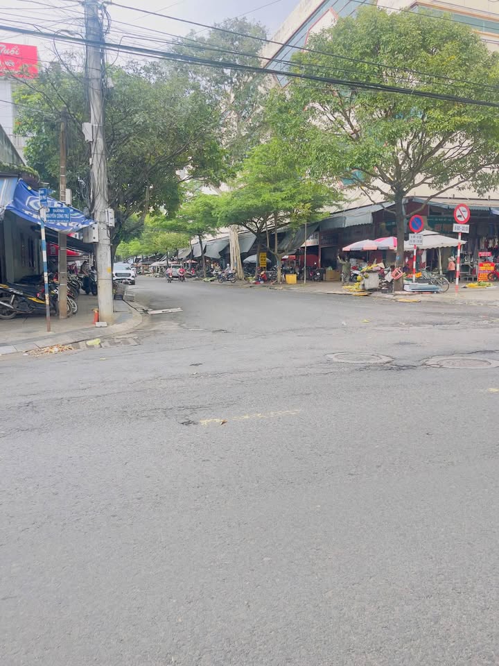 Đất góc 2 mặt tiền Nguyễn Công Trứ, Buôn Ma Thuột - 93m² giá 25 tỷ - Kinh doanh sầm uất!