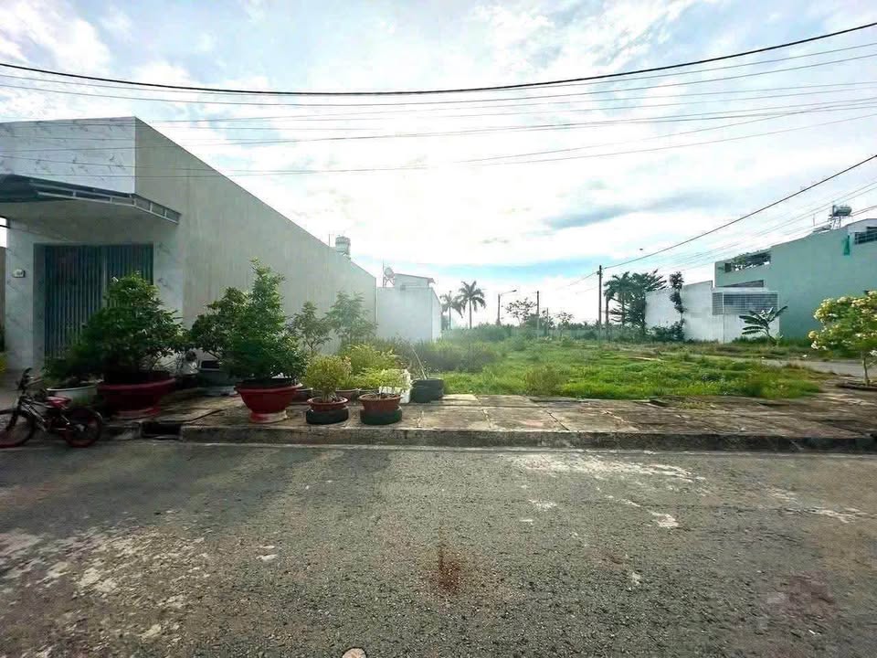 Đất nền lô góc đường số 3 và đường số 9 KDC Tỉnh Ủy, Tân An - Giá chỉ 2.35 tỷ!