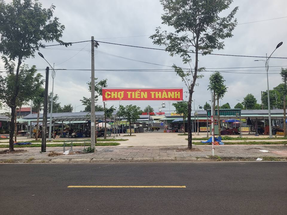 Đất thổ cư Tiến Thành Đồng Xoài 135m² giá 2 tỷ - Mặt tiền chợ sầm uất!