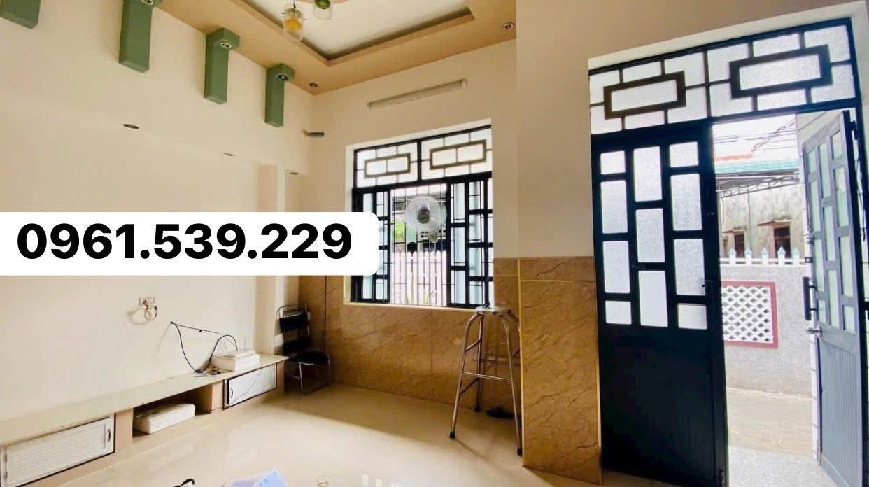 Nhà cấp 4 tại Phan Rí Cửa, Bình Thuận 70m² giá 1.15 tỷ - Cách biển chỉ 650m!