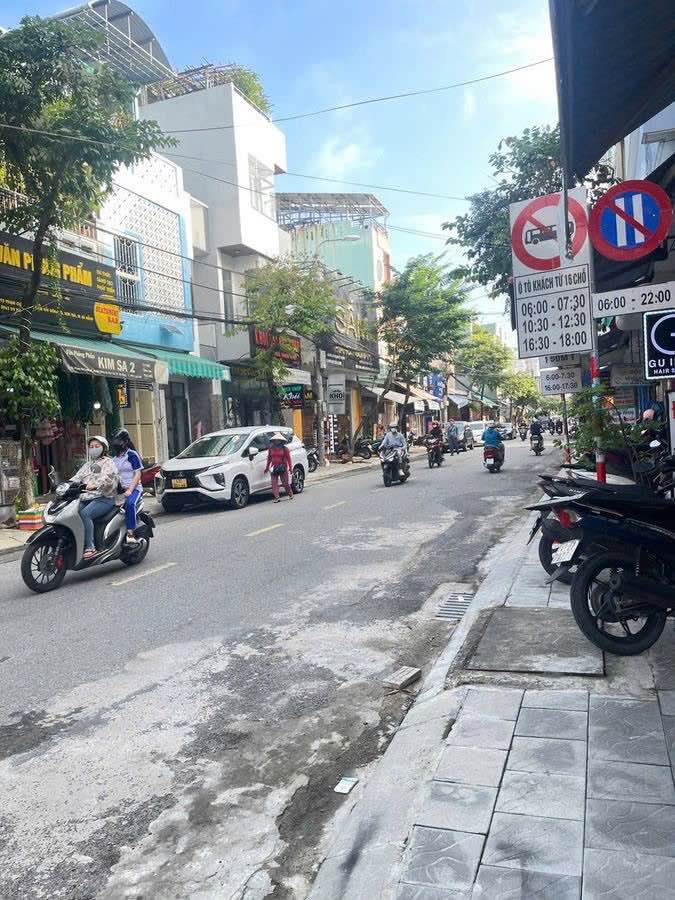 Nhà cấp 4 gác lửng Phan Tứ - Đà Nẵng 57m² giá thỏa thuận - Vị trí đắc địa gần biển!