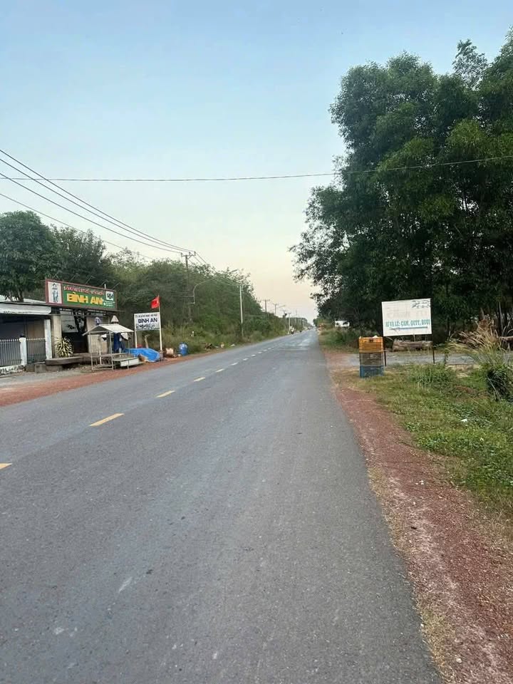 Đất nền mặt tiền ĐT746, Tân Định, Bắc Tân Uyên 250m² giá 1.6 tỷ - Cơ hội đầu tư tuyệt vời!