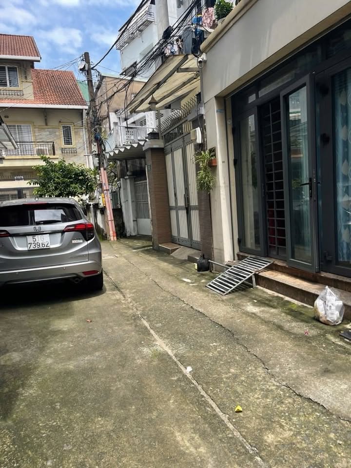 Nhà riêng Tân Phú 64m² giá 11.5 tỷ - Nội thất đẹp, vào ở ngay!