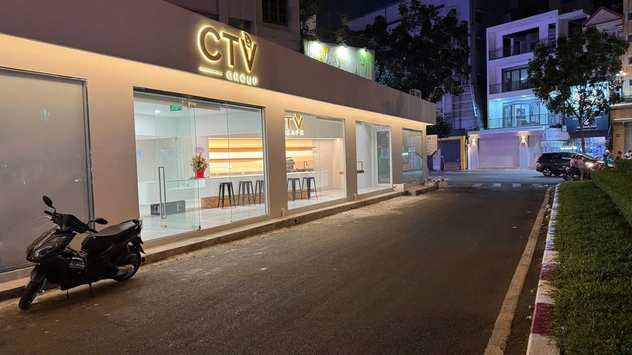 Nhà góc 2 mặt tiền Bà Huyện Thanh Quan, 156m² - Vị trí đắc địa cho kinh doanh!