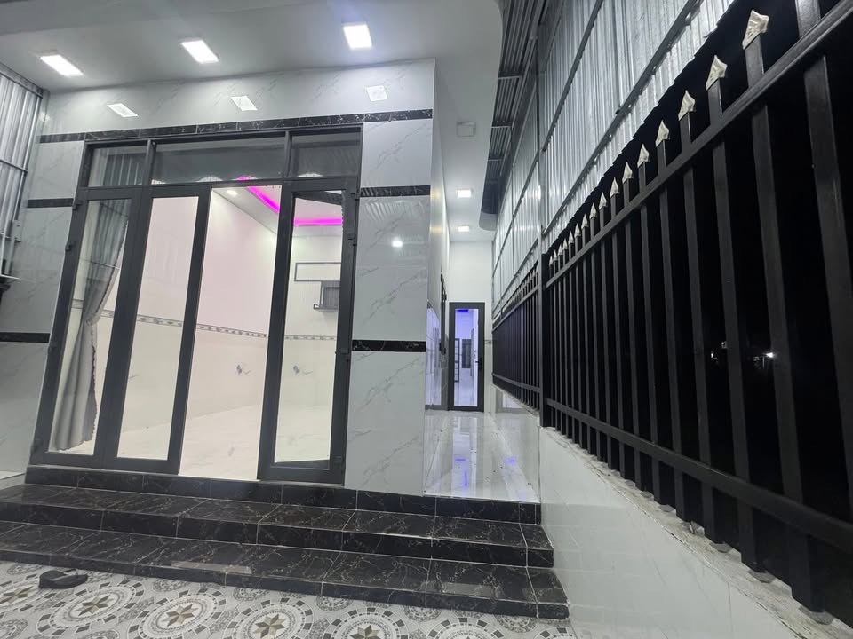 Nhà mặt tiền nhựa Phước Thạnh 125m² giá 1.15 tỷ - Sẵn sàng vào ở ngay!