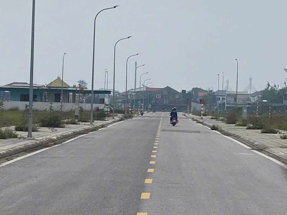 Đất nền Khu Tái Định Cư Nghi Hoà 200m² giá 3.9 tỷ - Đường nhựa thông thoáng