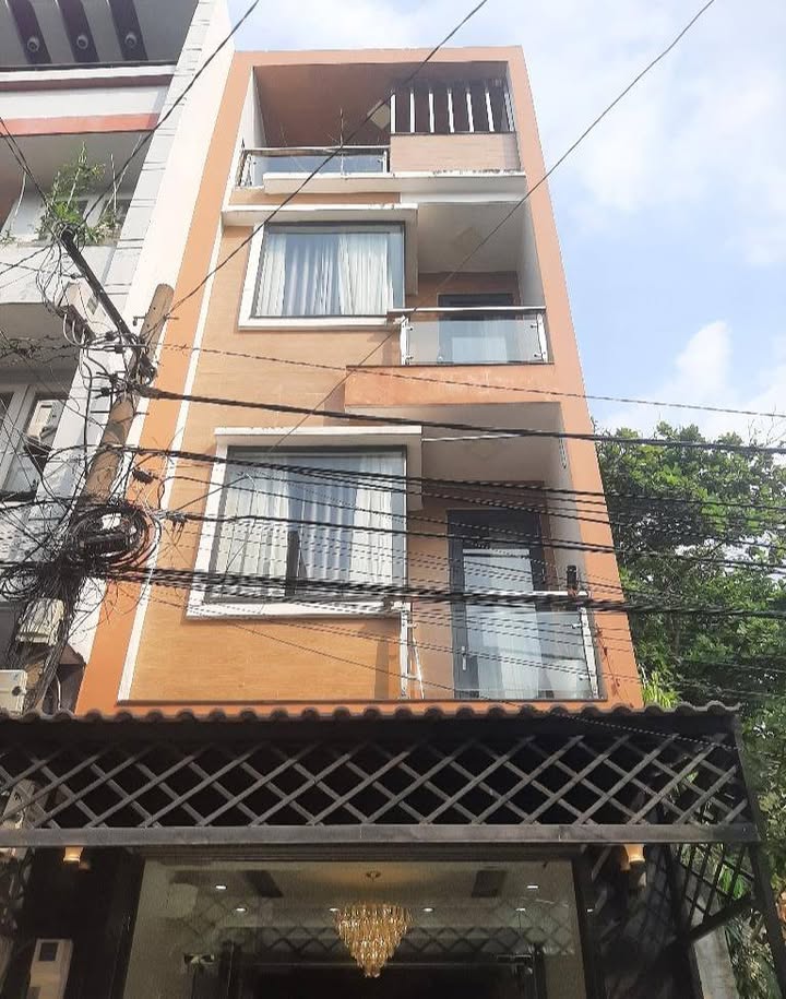 Nhà phố Tân Phú 68m² giá 10 tỷ - Nội thất sang trọng, đầu tư sinh lời!