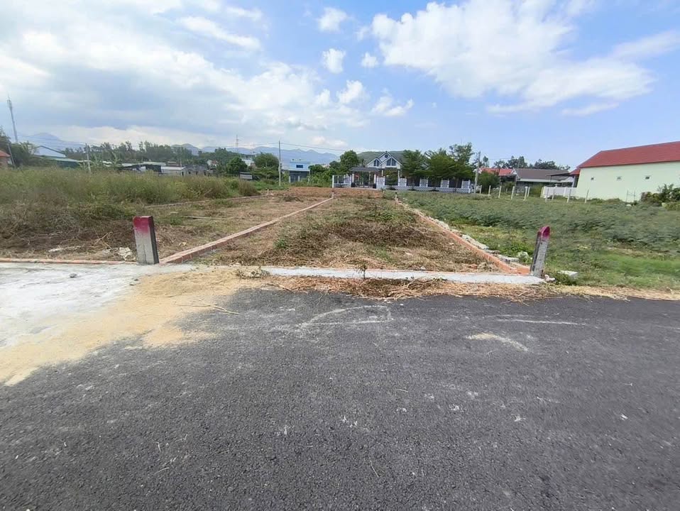 Đất nền Diên Lạc, Diên Khánh 100m² giá 999 triệu - Khu dân cư văn minh, thổ cư 100%!