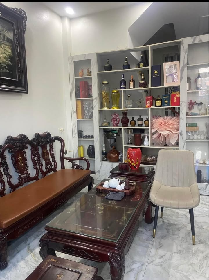 Nhà 3 tầng Hà Lầm 56m² giá 2.7 tỷ - Chính chủ bán gấp!