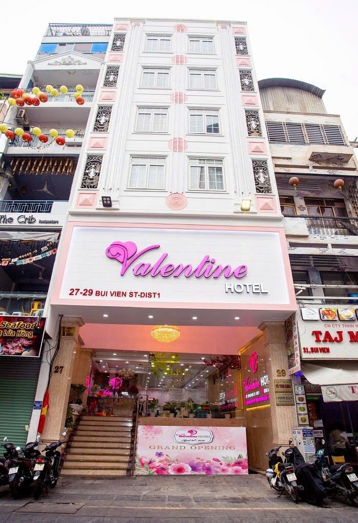 Khách sạn Valentine Bùi Viện Quận 1 - Diện tích 153m², Giá 140 tỷ - Cơ hội đầu tư sinh lời!