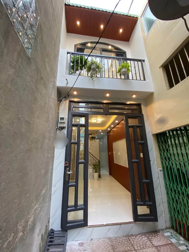 Nhà phố Tân Hòa Đông Quận 6 23m² giá 3.25 tỷ - Sẵn sàng vào ở ngay!