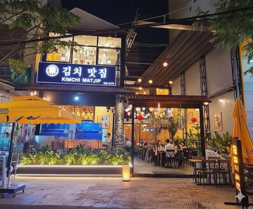 Cho thuê nhà 2 tầng mặt tiền đường Hà Bổng, Đà Nẵng 250m² - Khu du lịch sầm uất!