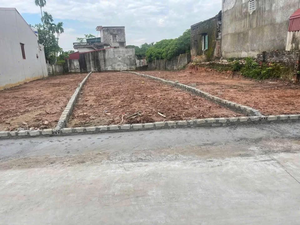 Đất nền Động Xá, Kim Động, Hưng Yên 200m² giá 1.9 tỷ - Đường ô tô tránh nhau!